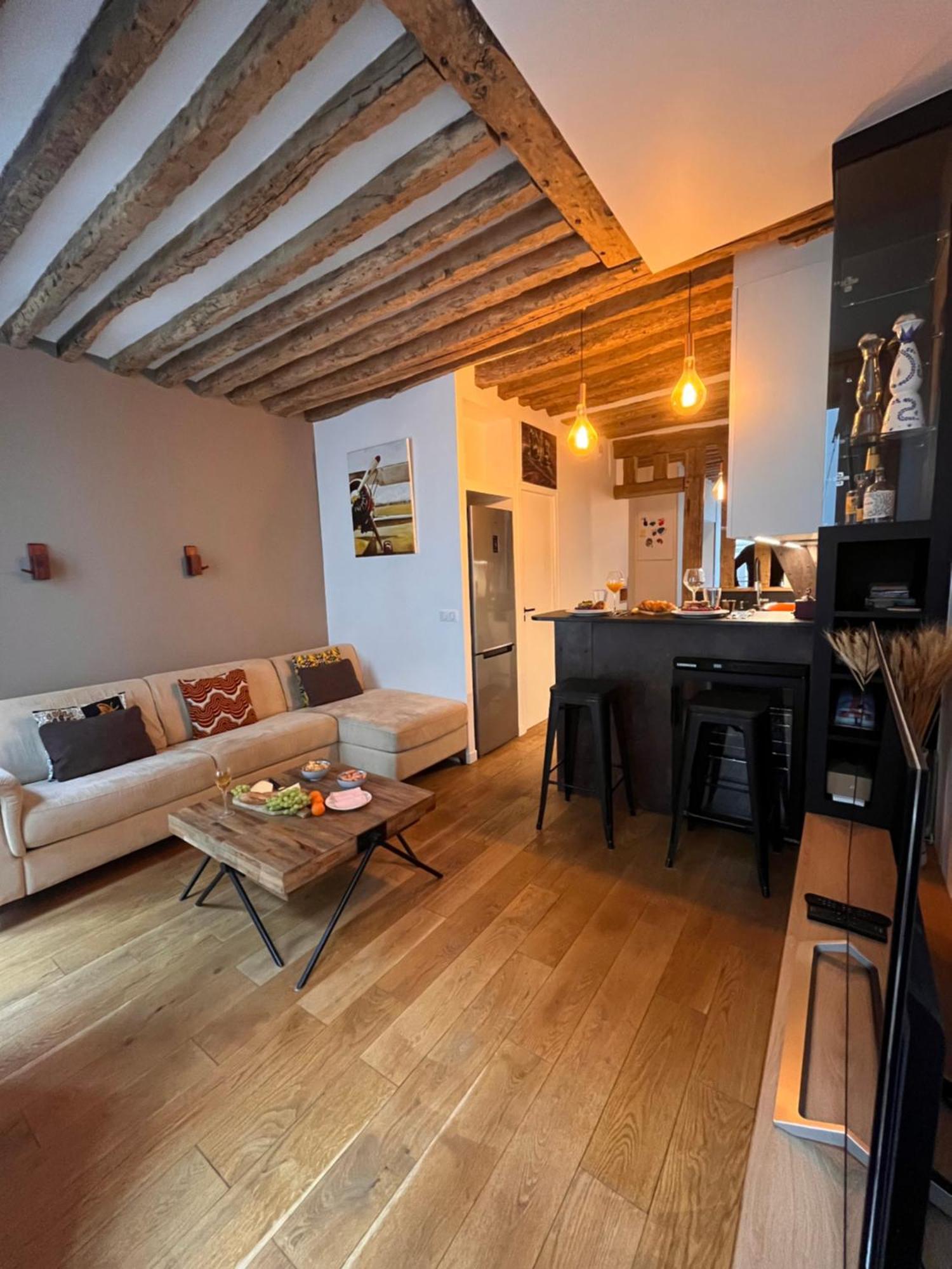 Appartement A Saint-Paul En Plein Coeur Du Marais 4 Pers Paryż Zewnętrze zdjęcie